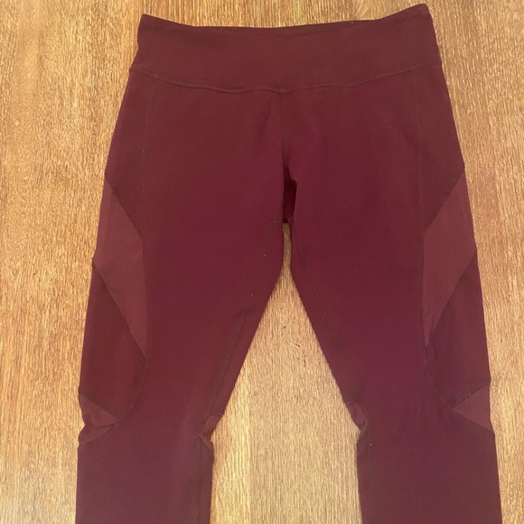 Zella Pants - Zella Cropped Plum Leggings Size M
